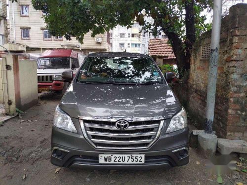 Toyota Innova 2.5 V 8 STR, 2013, Diesel MT for sale in Kolkata 