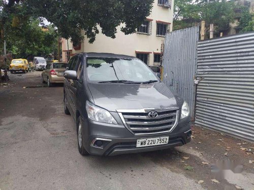 Toyota Innova 2.5 V 8 STR, 2013, Diesel MT for sale in Kolkata 