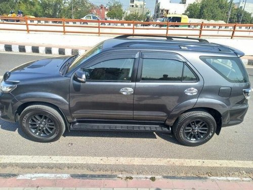 Used 2015 Toyota Fortuner AT for sale in New Delhi 