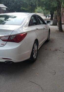 Used 2013 Hyundai Elantra MT for sale in New Delhi