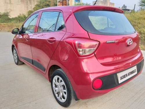 Used Hyundai Grand i10 Magna 2017 MT for sale in Indore 