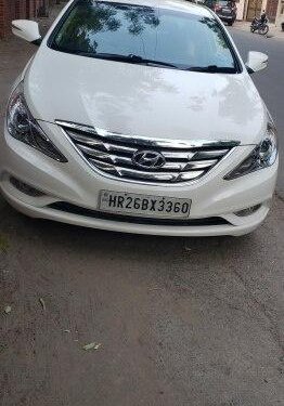 Used 2013 Hyundai Elantra MT for sale in New Delhi