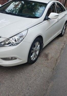 Used 2013 Hyundai Elantra MT for sale in New Delhi