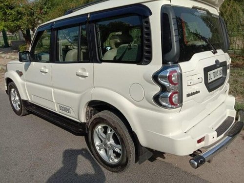 Used 2016 Mahindra Scorpio MT for sale in New Delhi