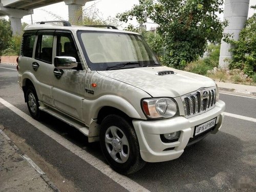 Used 2013 Mahindra Scorpio MT for sale in New Delhi