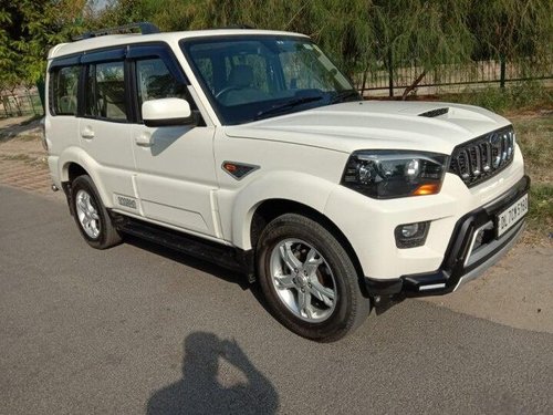 Used 2016 Mahindra Scorpio MT for sale in New Delhi