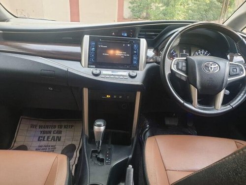 Used 2016 Toyota Innova Crysta AT for sale in New Delhi