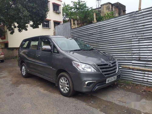 Toyota Innova 2.5 V 8 STR, 2013, Diesel MT for sale in Kolkata 