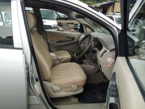 Used Toyota Innova 2.5 GX 8 STR 2010 MT for sale in Mumbai