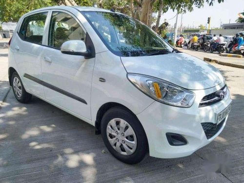 Hyundai i10 Magna 2013 MT for sale in Ahmedabad 