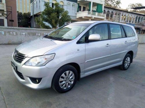 Used Toyota Innova 2.0 GX 8 STR 2013 MT in Ahmedabad 