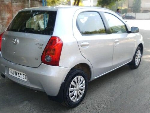 Toyota Etios Liva G 2011 MT for sale in Ahmedabad 