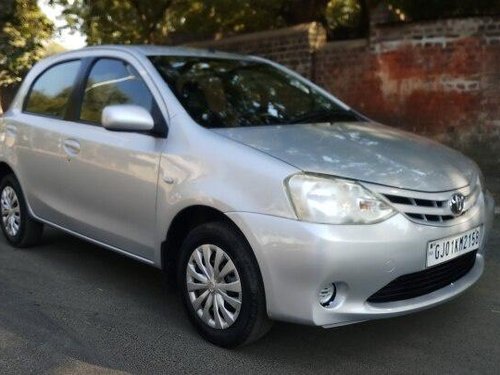 Toyota Etios Liva G 2011 MT for sale in Ahmedabad 