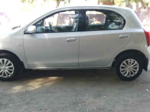 Toyota Etios Liva G 2011 MT for sale in Ahmedabad 