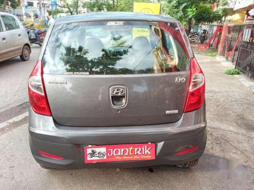 Hyundai i10 Era 2011 MT for sale in Kolkata 