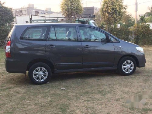 Used Toyota Innova 2.5 GX 8 STR 2016 MT for sale in Vadodara 