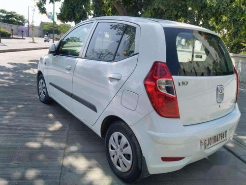 Hyundai i10 Magna 2013 MT for sale in Ahmedabad 