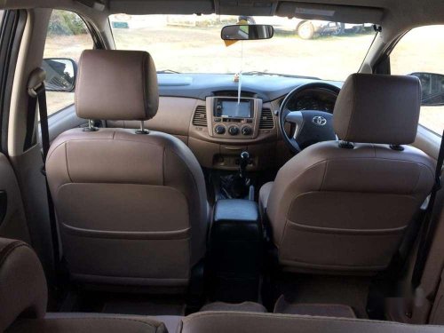 Used Toyota Innova 2.5 GX 8 STR 2016 MT for sale in Vadodara 