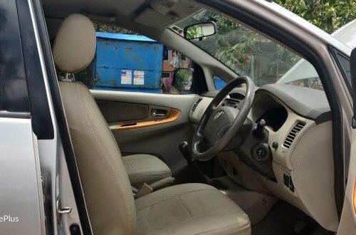 Used 2011 Toyota Innova MT for sale in Kolkata 