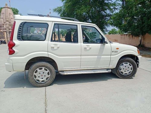 Mahindra Scorpio, 2014, Diesel MT for sale in Vadodara 