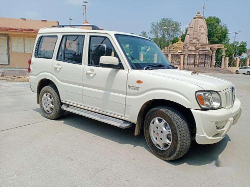 Mahindra Scorpio, 2014, Diesel MT for sale in Vadodara 