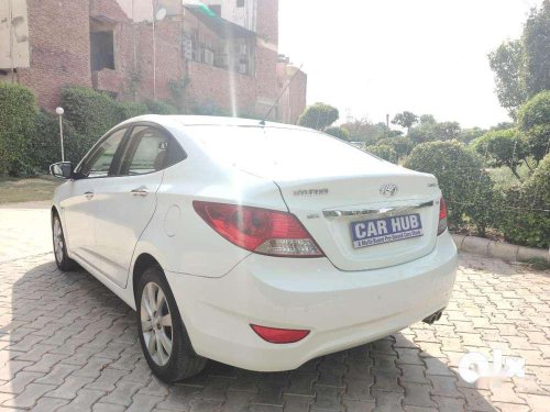 Hyundai Verna 2013 MT for sale in Gurgaon 