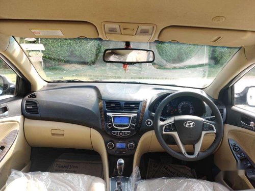 Hyundai Verna 2013 MT for sale in Gurgaon 