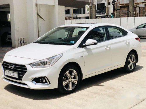 2017 Hyundai Verna 1.6 CRDi SX MT for sale in Vadodara 