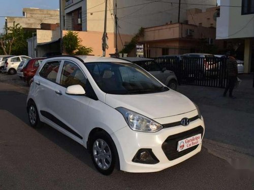 Hyundai Grand i10 2013 MT for sale in Jaipur 