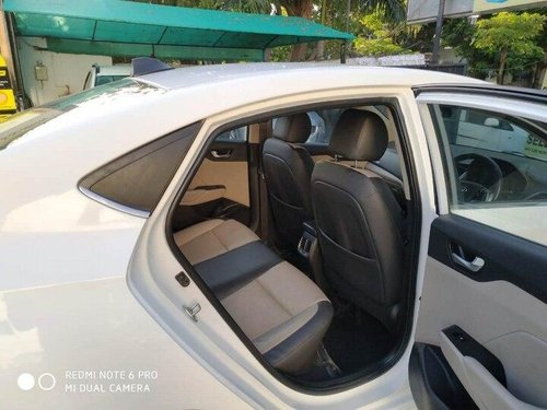 Used Hyundai Verna 2017 MT for sale in Surat 