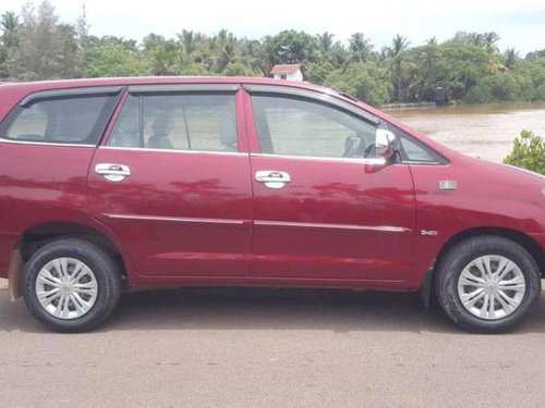 Toyota Innova 2.5 G 7 STR BS-IV, 2009, Diesel MT in Thalassery 