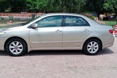 Used 2011 Toyota Corolla Altis AT for sale in New Delhi