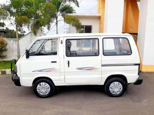 Maruti Suzuki Omni 5 STR BS-IV, 2011, Petrol MT for sale in Kochi 