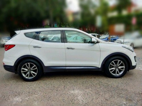 Used Hyundai Santa Fe 2014 AT for sale in New Delhi