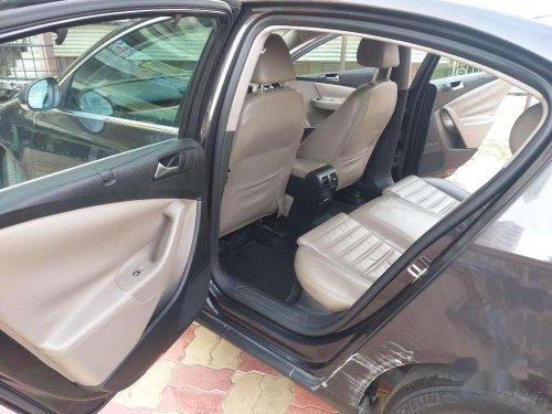 Used Volkswagen Passat 2010 MT for sale in Vadodara 