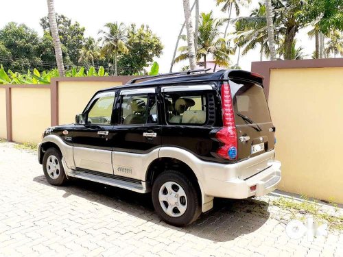 Mahindra Scorpio SLE BS-IV, 2010, Diesel MT for sale in Kochi 