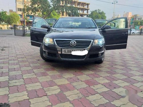 Used Volkswagen Passat 2010 MT for sale in Vadodara 