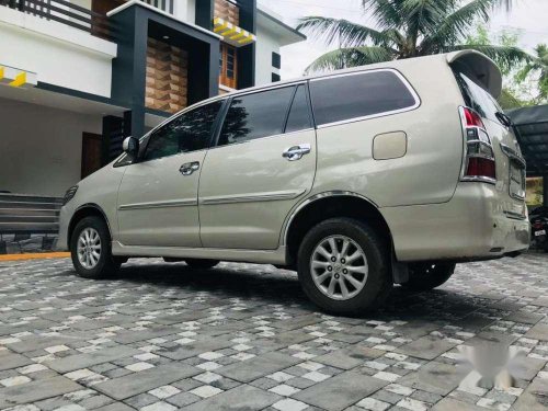 Used Toyota Innova 2012 MT for sale in Karunagappally 