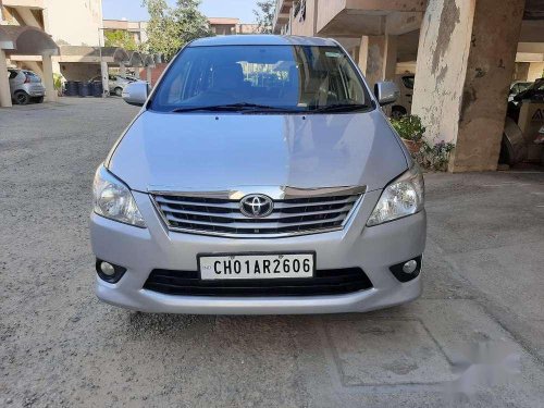 Used Toyota Innova 2013 MT for sale in Chandigarh