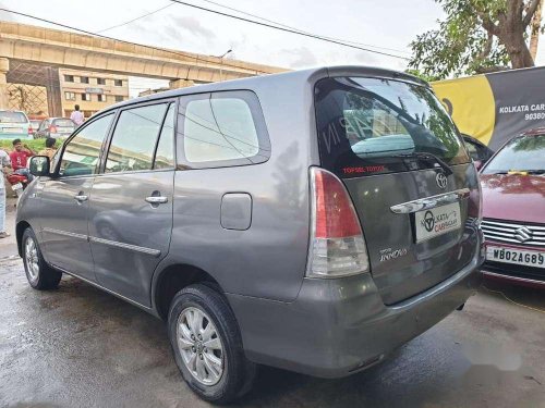 Used Toyota Innova 2010 MT for sale in Kolkata