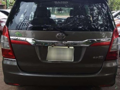 Toyota Innova 2.5 ZX 7 STR BS-IV, 2015, Diesel MT for sale in Kolkata 