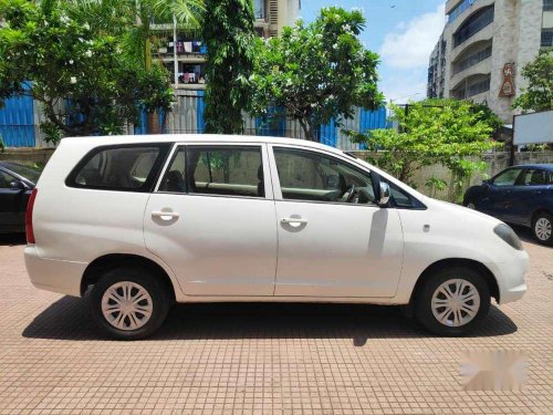 Toyota Innova 2.5 G BS III 8 STR, 2008, Diesel MT in Mumbai