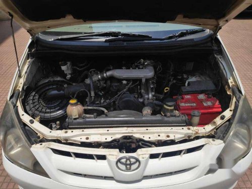 Toyota Innova 2.5 G BS III 8 STR, 2008, Diesel MT in Mumbai