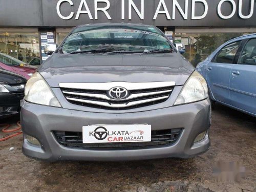 2010 Toyota Innova MT for sale in Kolkata