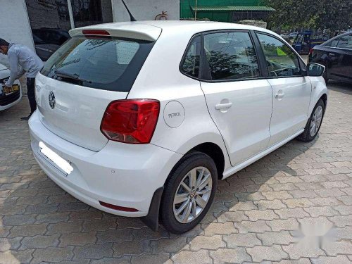 Volkswagen Polo Highline, 2015, Petrol MT for sale in Chandigarh