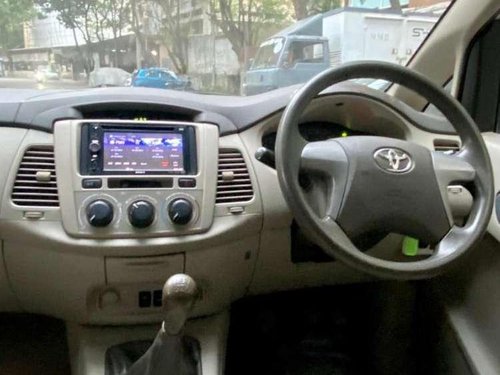 Toyota Innova 2013 MT for sale in Mumbai