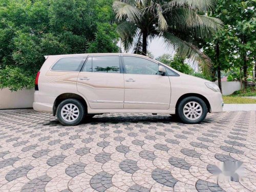 Toyota Innova 2.5 ZX BS IV 7 STR, 2014, Diesel MT for sale in Kochi