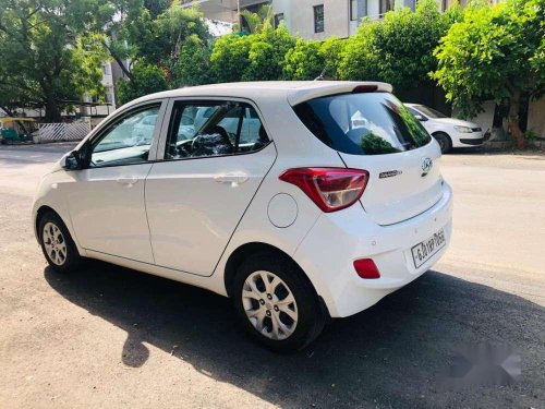 Hyundai Grand I10 Magna 1.1 CRDi, 2016, Diesel MT in Ahmedabad