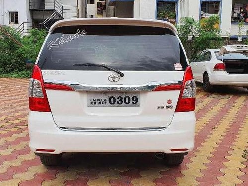 Toyota Innova 2015 MT for sale in Pune