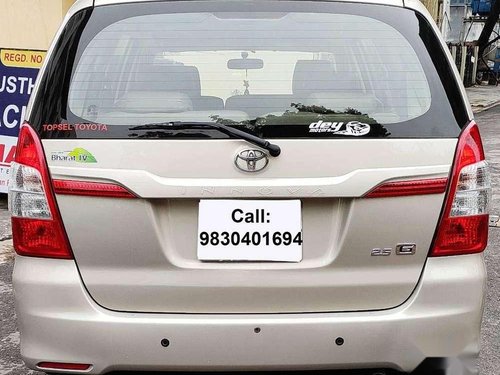 Toyota Innova 2.5 G 8 STR BS-IV, 2014, Diesel MT in Kolkata